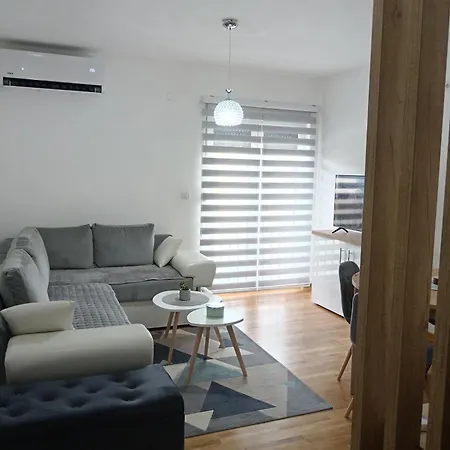 Sofija Apartment *